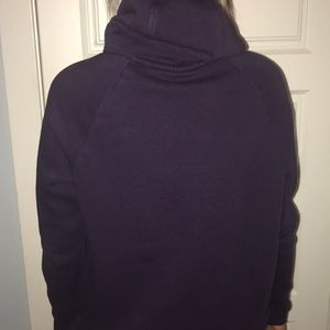 Nike Tops - Nike Sweatshirt Nike Tops - Nike Sweatshirt